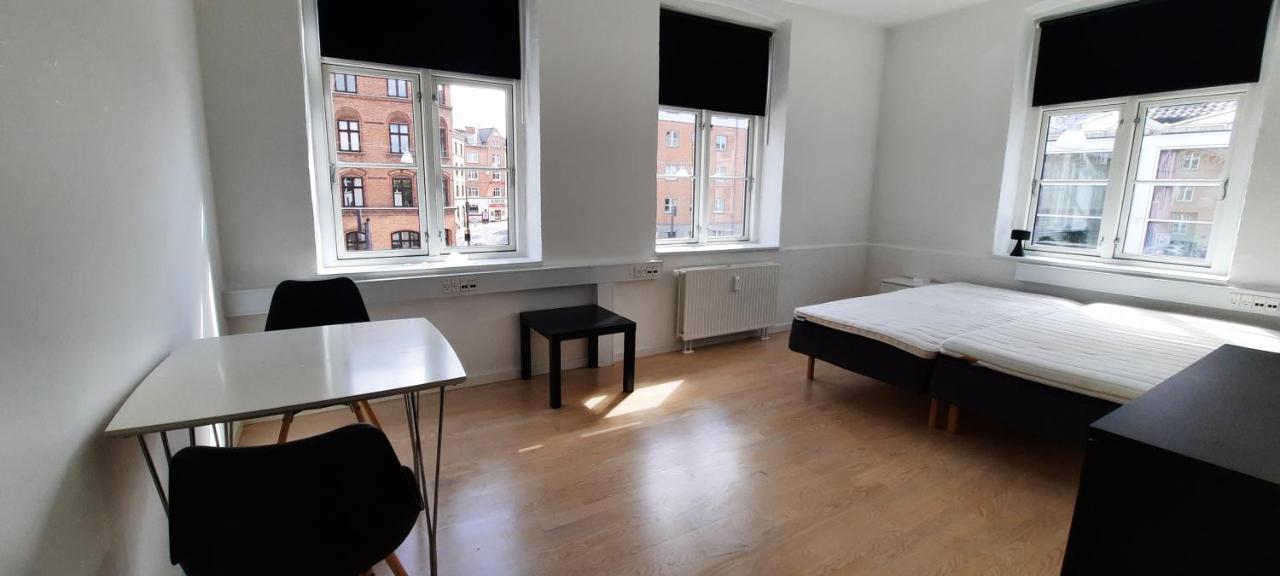 Private Room In A Shared Apartment Odense Exterior foto