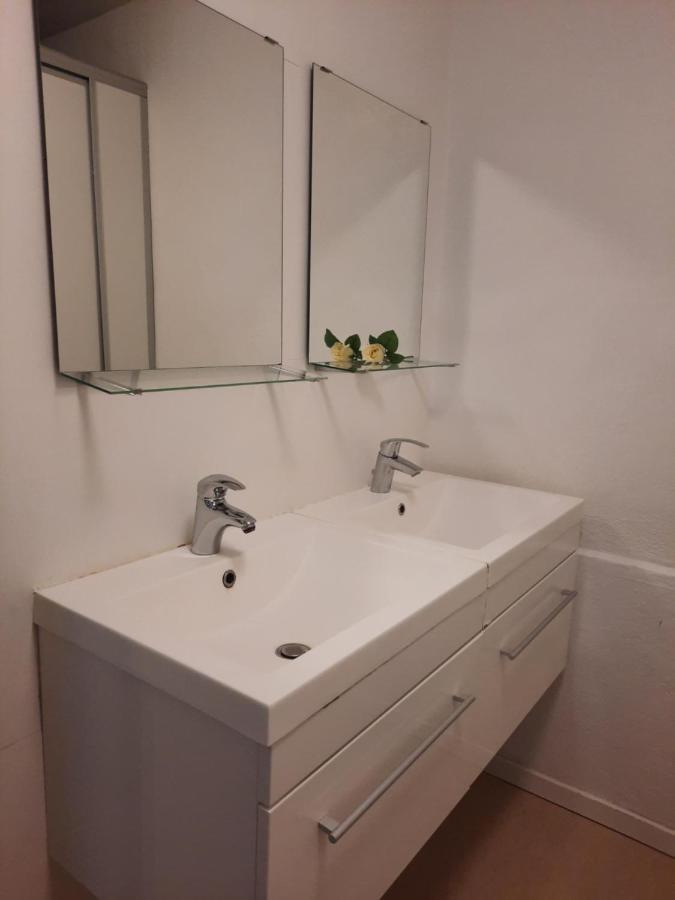 Private Room In A Shared Apartment Odense Exterior foto